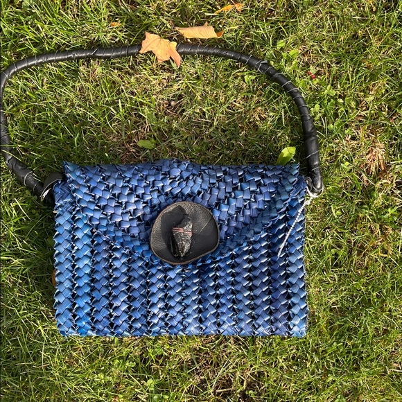 analu Handbags - Análu Elegant Blue Woven Shoulder Bag